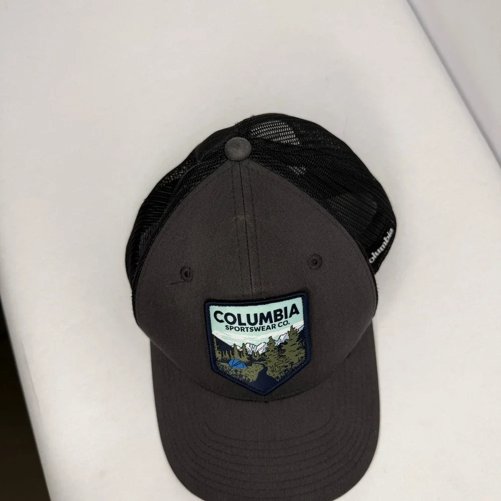 Columbia Sportswear Trucker Hat Lot of 2 Mens Snapback Mesh Back Grey Blk White